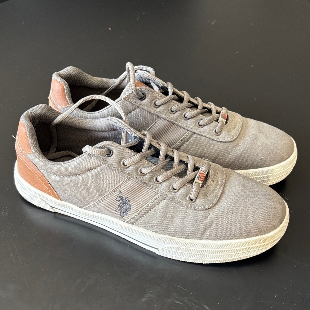 Casual Gray and Brown leather Men's Sneakers
